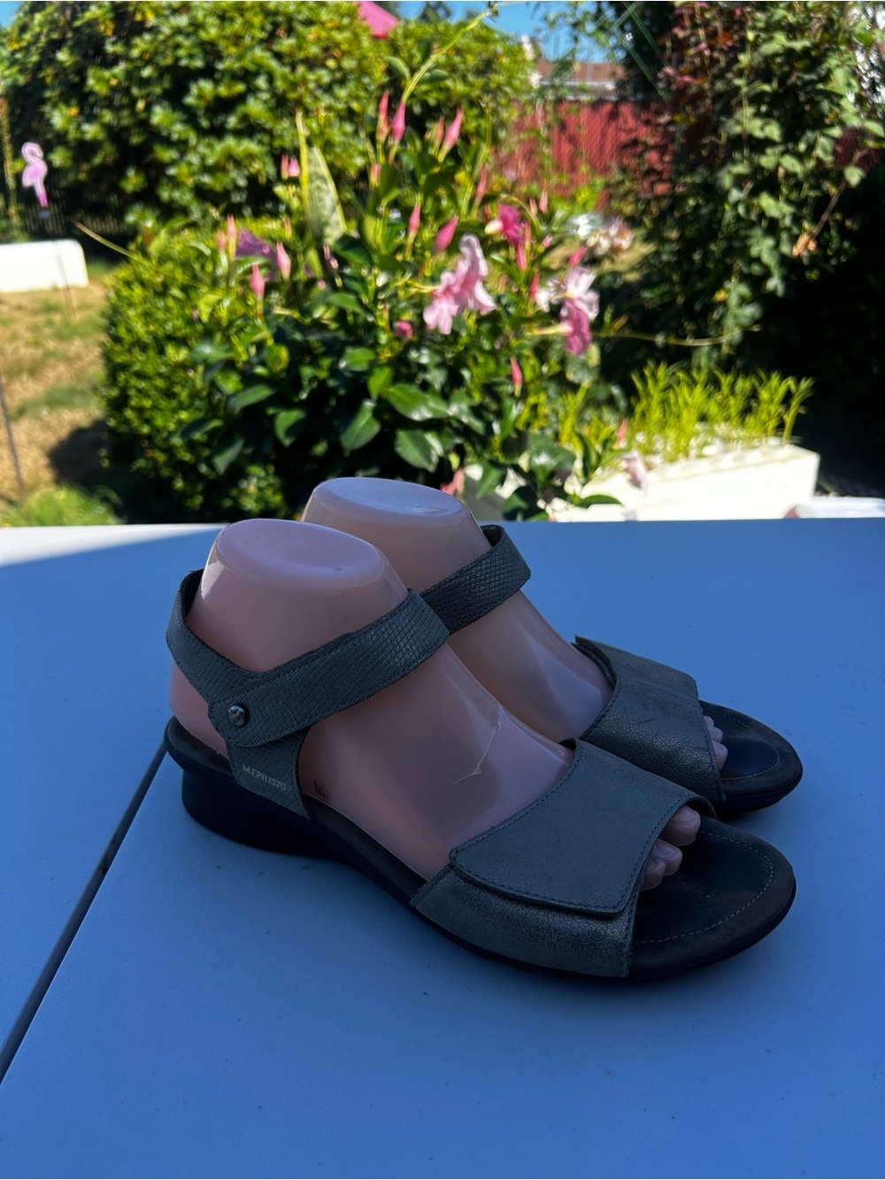 Mephisto Women Gray Open-Toe Ankle Strap Sandals Size 39/8US